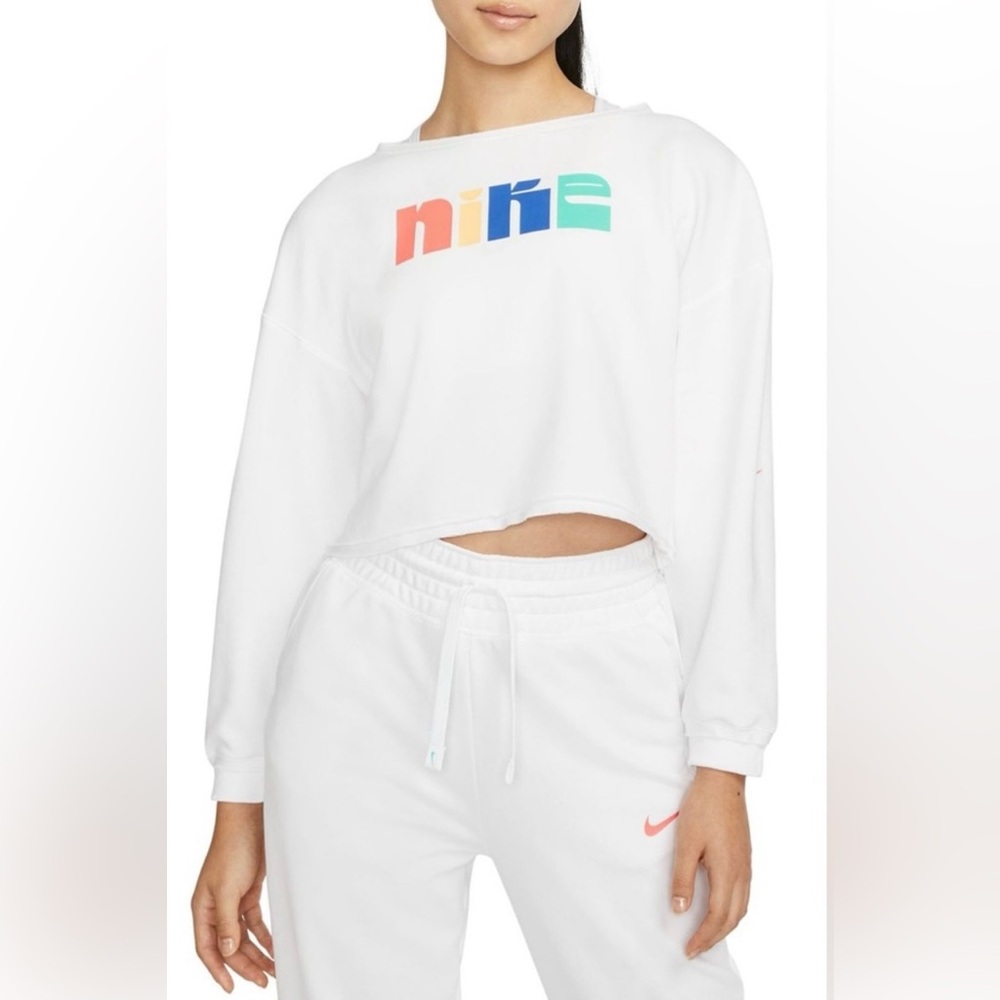 Nike White Crewneck Sweatshirt with Graphic Design